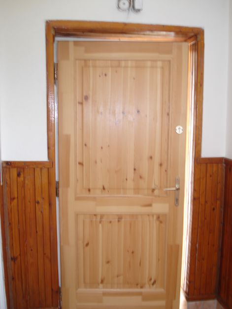 Borovi ajtó